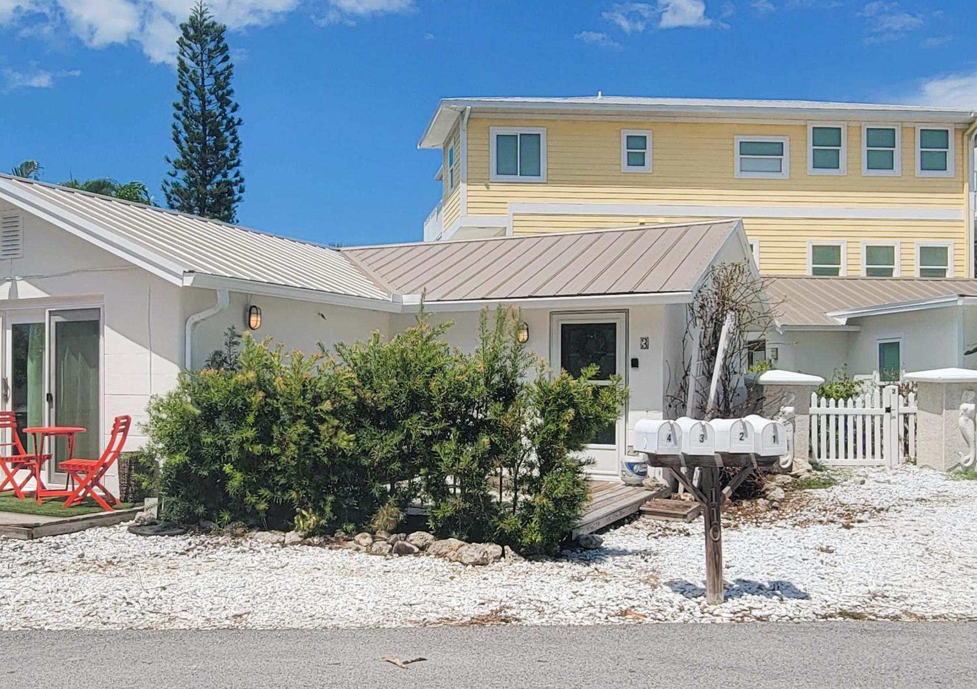 Tides Inn On The Bay Vacation Homes Bradenton Beach Bagian luar foto